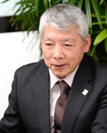 小池房雄代表